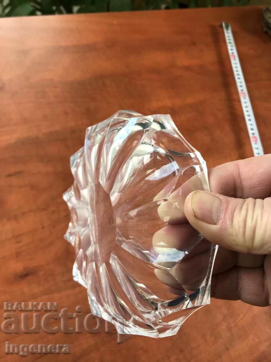 Auction BOWL NUTS CANDY DISH GLASS RELIEF THICK Auction BOWL NUTS CANDY DISH GLASS RELIEF THICK