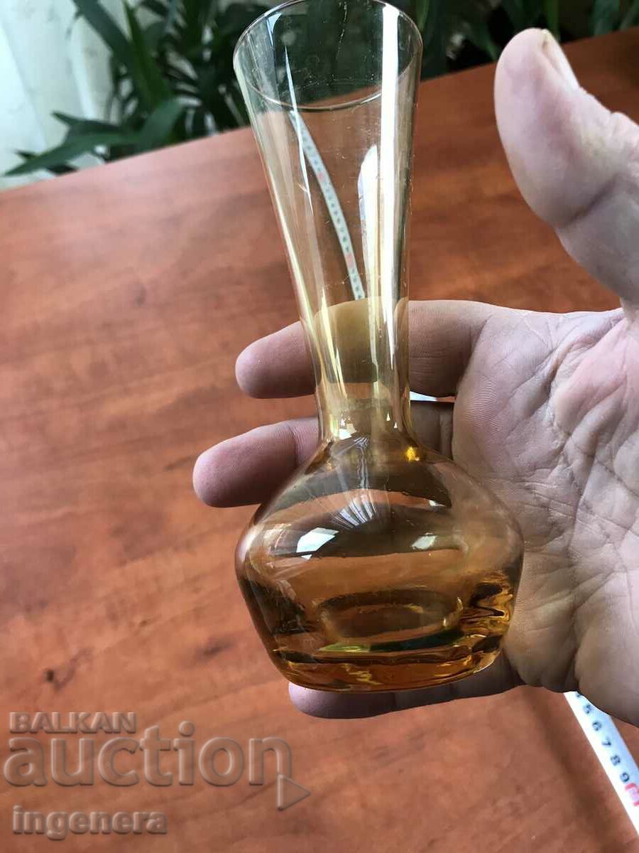 Auction VASE VASE FINE COLORED GLASS Auction VASE VASE FINE COLORED GLASS