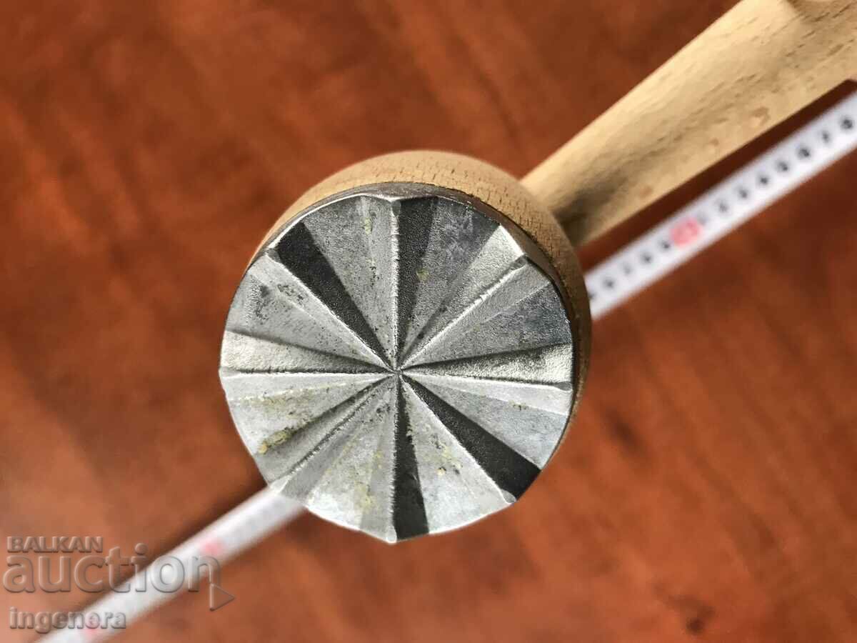 Delivery of WOODEN HAMMER FOR KNOCKING STEAKS WITH METAL INSERTS Delivery of WOODEN HAMMER FOR KNOCKING STEAKS WITH METAL INSERTS