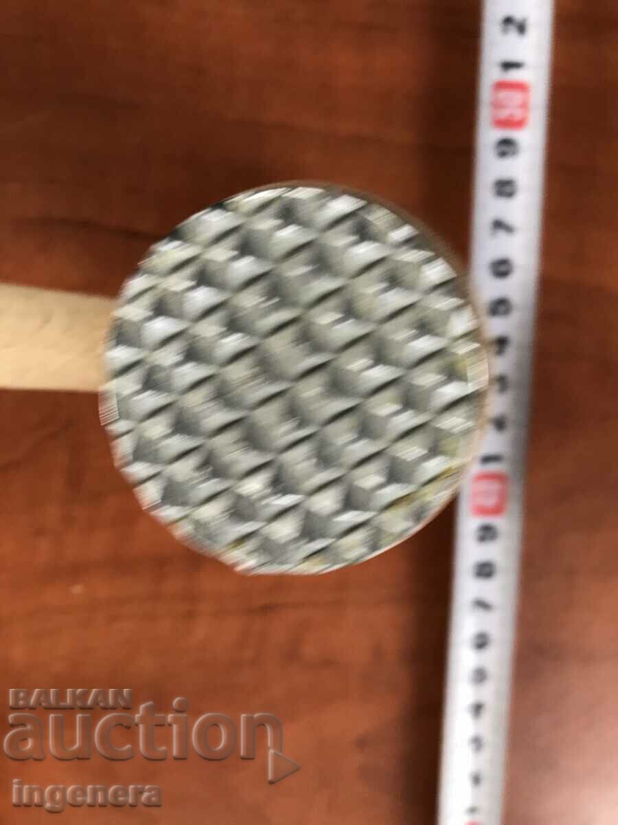 WOODEN HAMMER FOR KNOCKING STEAKS WITH METAL INSERTS - 5 WOODEN HAMMER FOR KNOCKING STEAKS WITH METAL INSERTS - 5