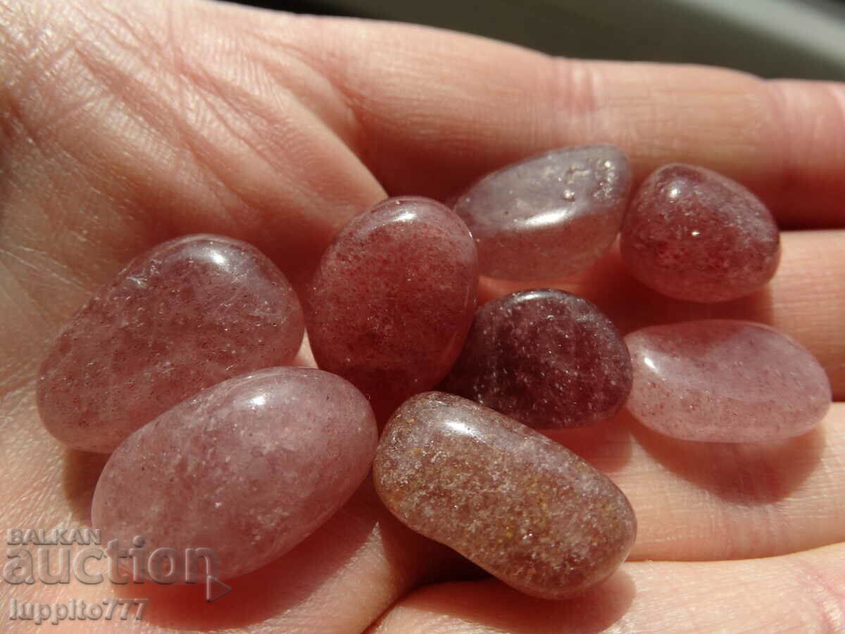154.90 ct natural rose quartz strawberry lot 8 pcs. with price 49.99 BGN | € 25.56 154.90 ct natural rose quartz strawberry lot 8 pcs. with price 49.99 BGN | € 25.56