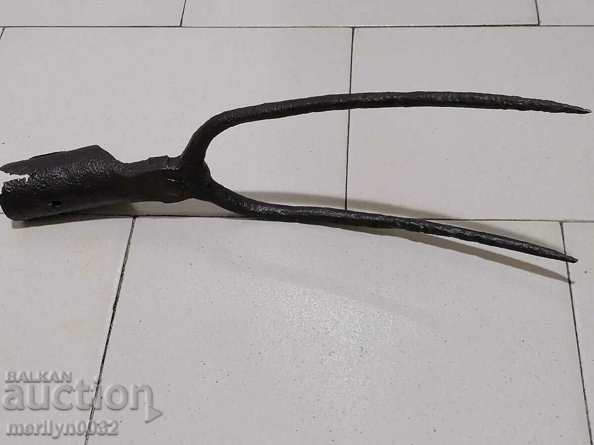 Auction Double tooth, villa for sugar beet extraction, stew iron Auction Double tooth, villa for sugar beet extraction, stew iron