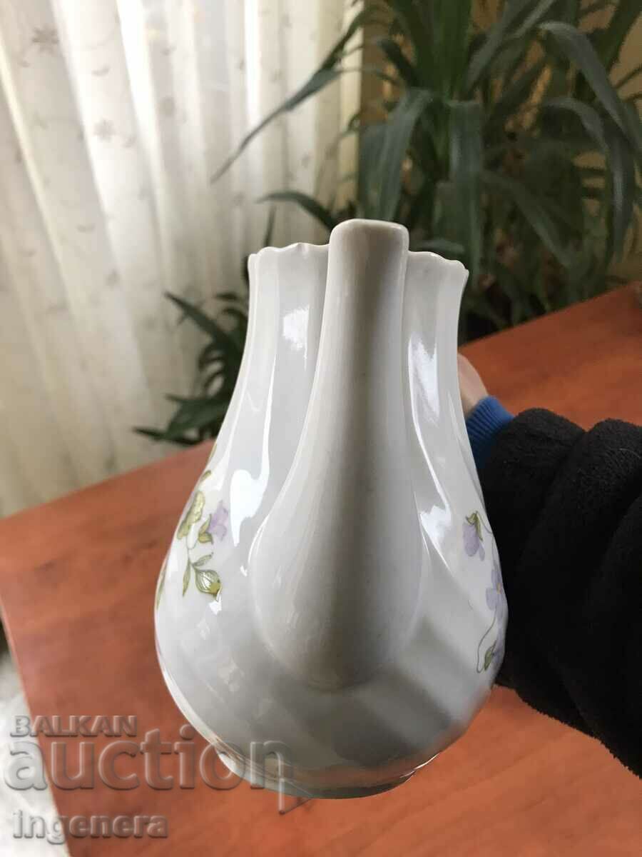 Auction  PORCELAIN KETTLE POT POT SET BULGARIA