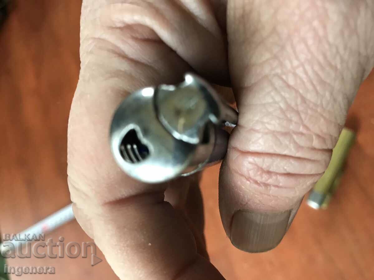 LIGHTER-2 BR - 6 LIGHTER-2 BR - 6