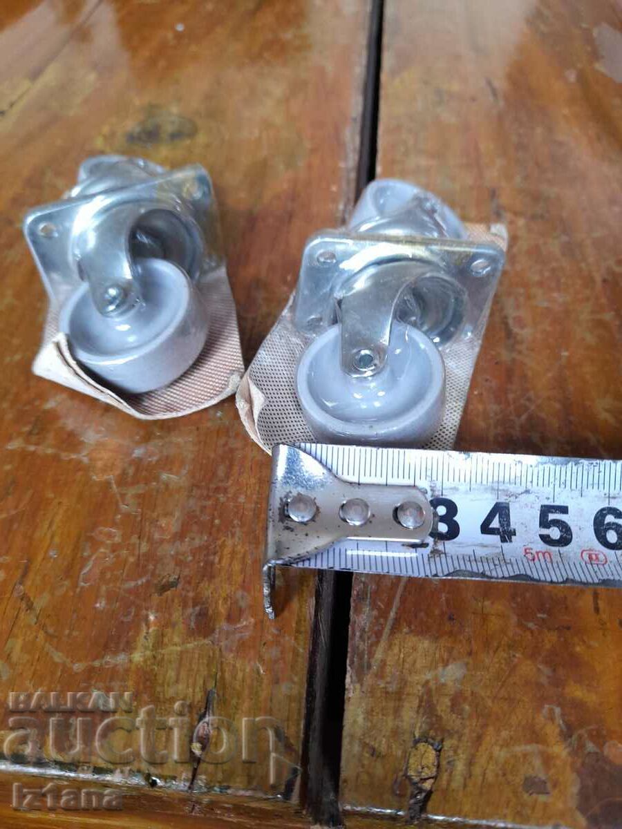 Delivery of Old furniture castors Delivery of Old furniture castors