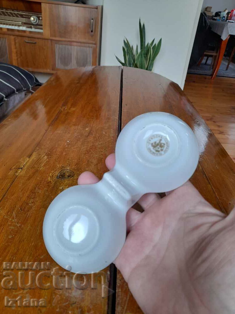 Delivery of Old Porcelain Salt Delivery of Old Porcelain Salt