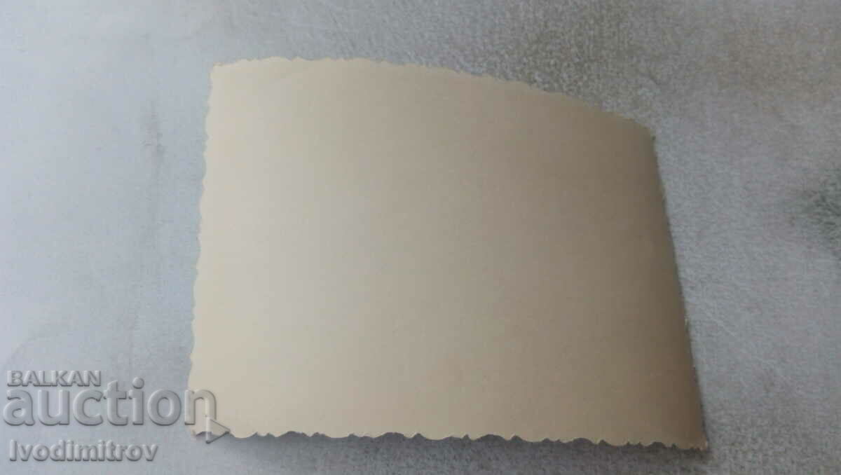 Film Men and women on the street with price 0.75 BGN | € 0.38 Film Men and women on the street with price 0.75 BGN | € 0.38