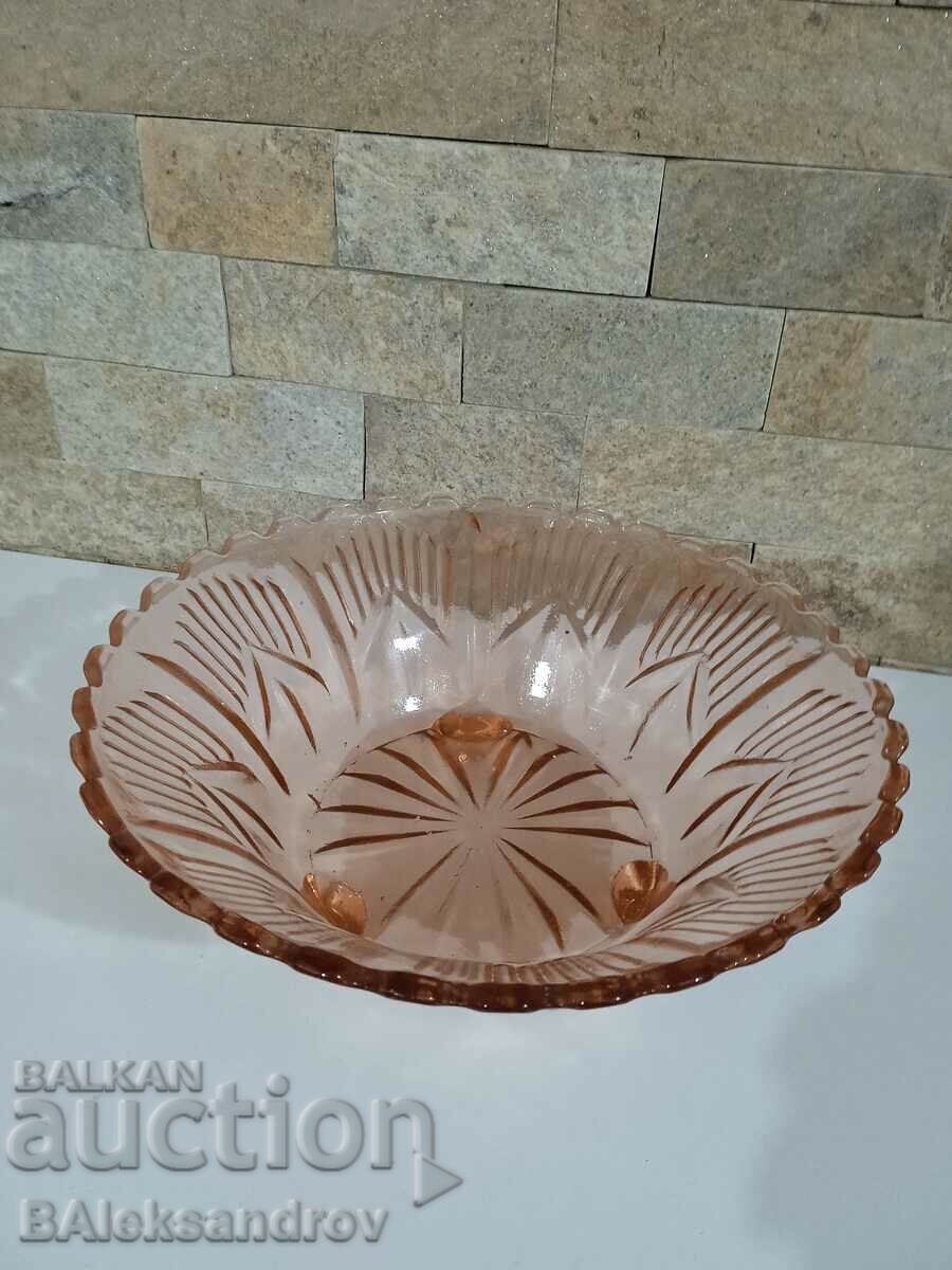 Colored glass bowl with feet with price 7.00 BGN | € 3.58 Colored glass bowl with feet with price 7.00 BGN | € 3.58