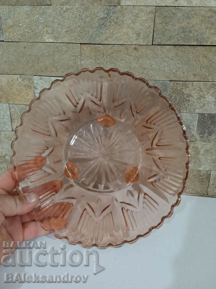 Delivery of Colored glass bowl with feet Delivery of Colored glass bowl with feet