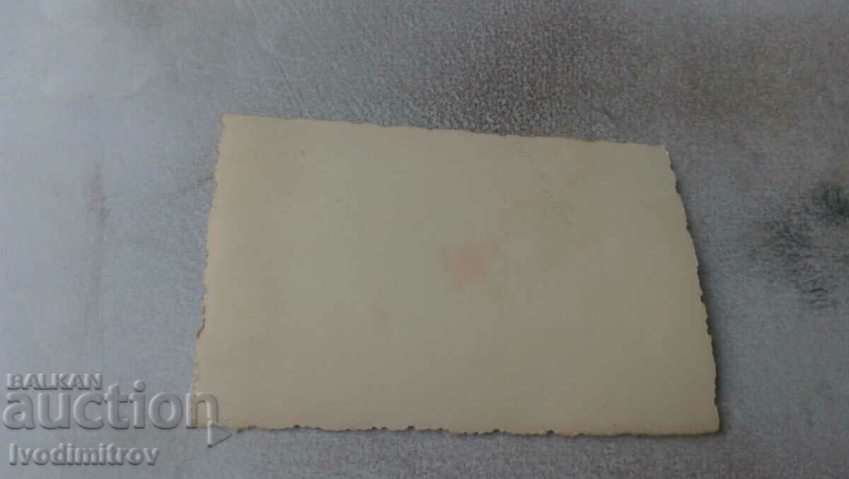 Photo Men and women in the mountains with price 0.75 BGN | € 0.38 Photo Men and women in the mountains with price 0.75 BGN | € 0.38