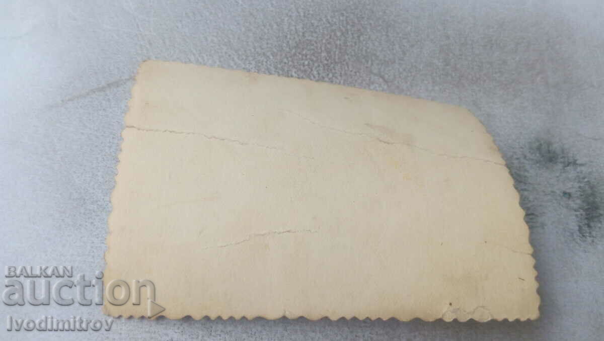 Photo Young woman on the sidewalk with price 0.75 BGN | € 0.38 Photo Young woman on the sidewalk with price 0.75 BGN | € 0.38