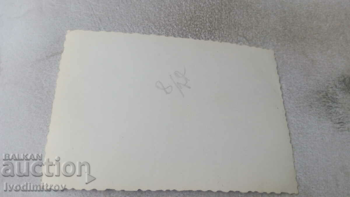 Photo Youth and young girls on the street with price 0.75 BGN | € 0.38 Photo Youth and young girls on the street with price 0.75 BGN | € 0.38