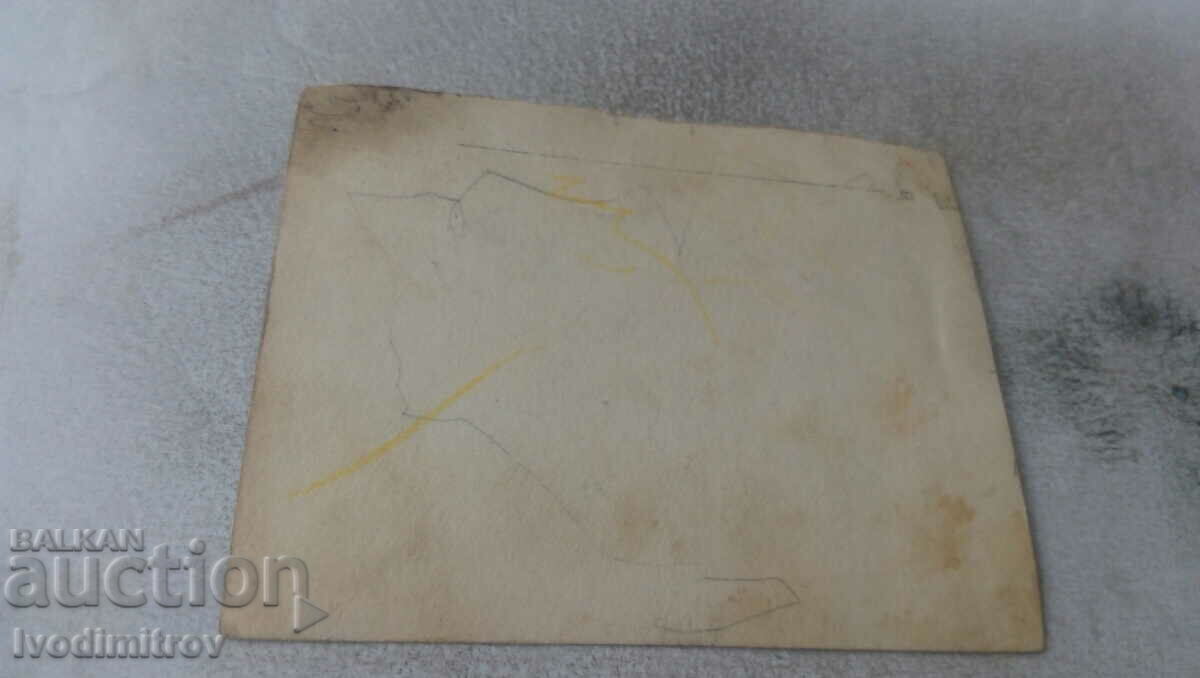 Снимка Малко момченце и малко момиченце с цена 0.85 лв. | € 0.43 Снимка Малко момченце и малко момиченце с цена 0.85 лв. | € 0.43