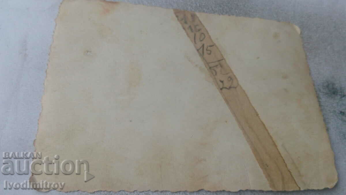 Photo of newlyweds with their friends with price 0.95 BGN | € 0.49 Photo of newlyweds with their friends with price 0.95 BGN | € 0.49