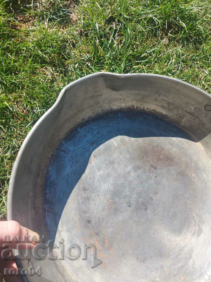 Delivery of LUTENITA TRAY Delivery of LUTENITA TRAY