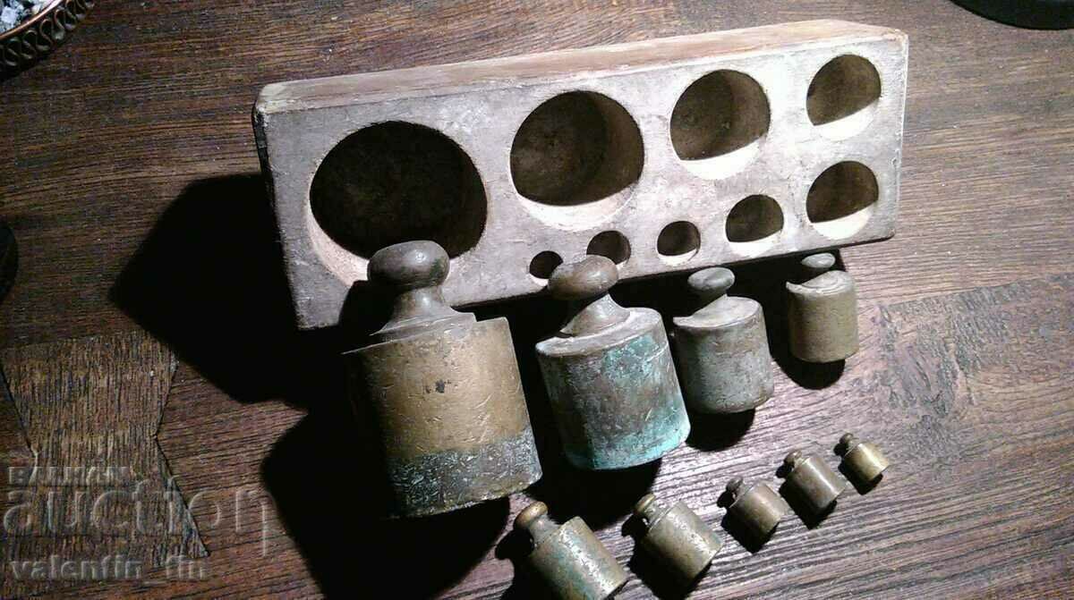Auction Old brass weights, grams, weights Auction Old brass weights, grams, weights