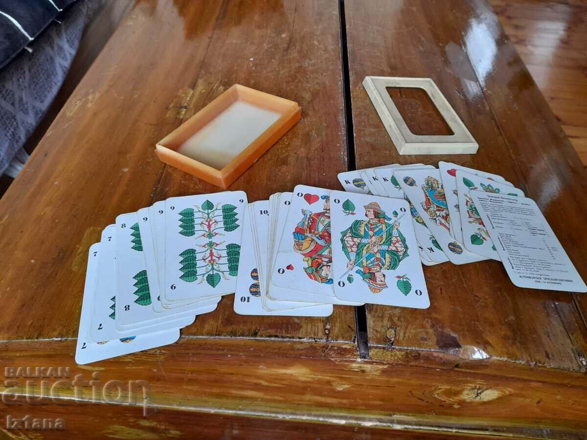 Old Dynamo Dresden playing cards with price 50.00 BGN | € 25.56 Old Dynamo Dresden playing cards with price 50.00 BGN | € 25.56