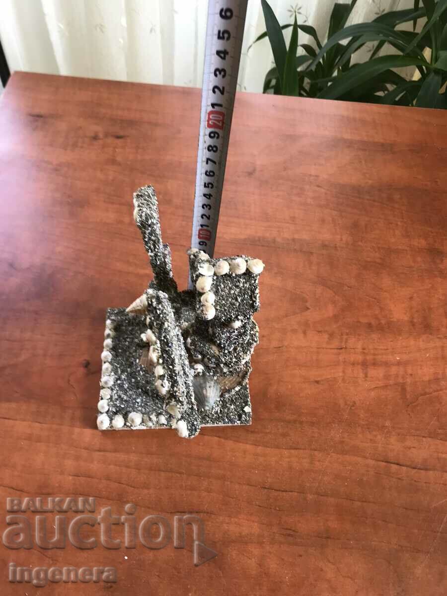 SOUVENIR - WINDMILL - WOOD COVERED - 5