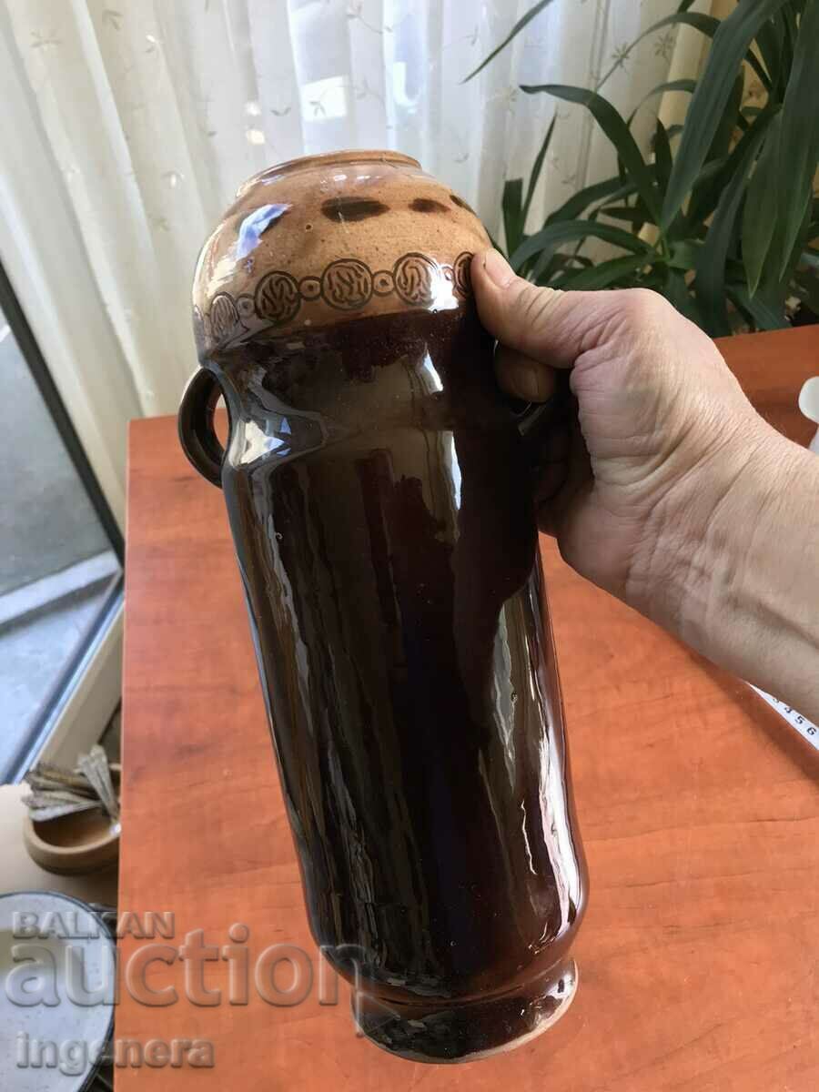 VAZA CERAMICA cu preț 26.00 BGN | € 13.29