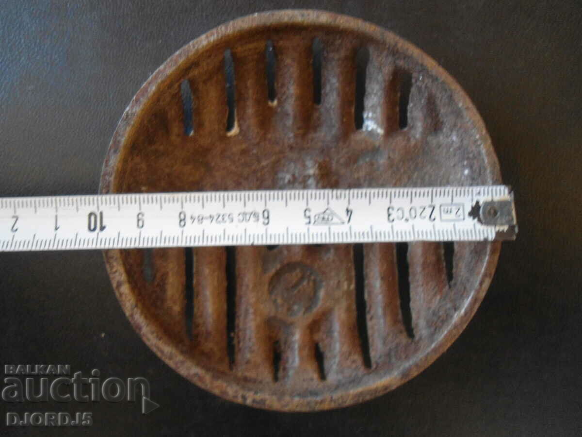 Application from an old solid fuel stove with price 5.00 BGN | € 2.56 Application from an old solid fuel stove with price 5.00 BGN | € 2.56