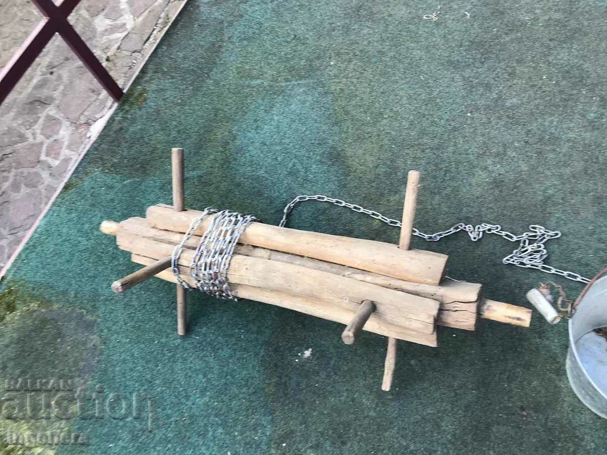 Delivery of GERAN WOOD PRIMITIVE BUCKET CHAIN GEAR MECHANISM Delivery of GERAN WOOD PRIMITIVE BUCKET CHAIN GEAR MECHANISM