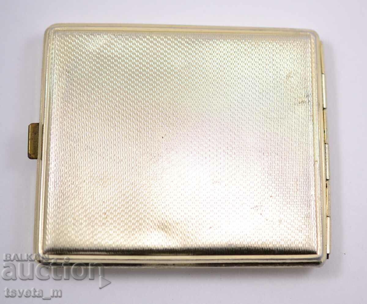 Antique snuff box with price 4.00 BGN | € 2.05 Antique snuff box with price 4.00 BGN | € 2.05