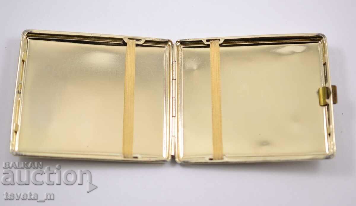 Auction Antique snuff box Auction Antique snuff box