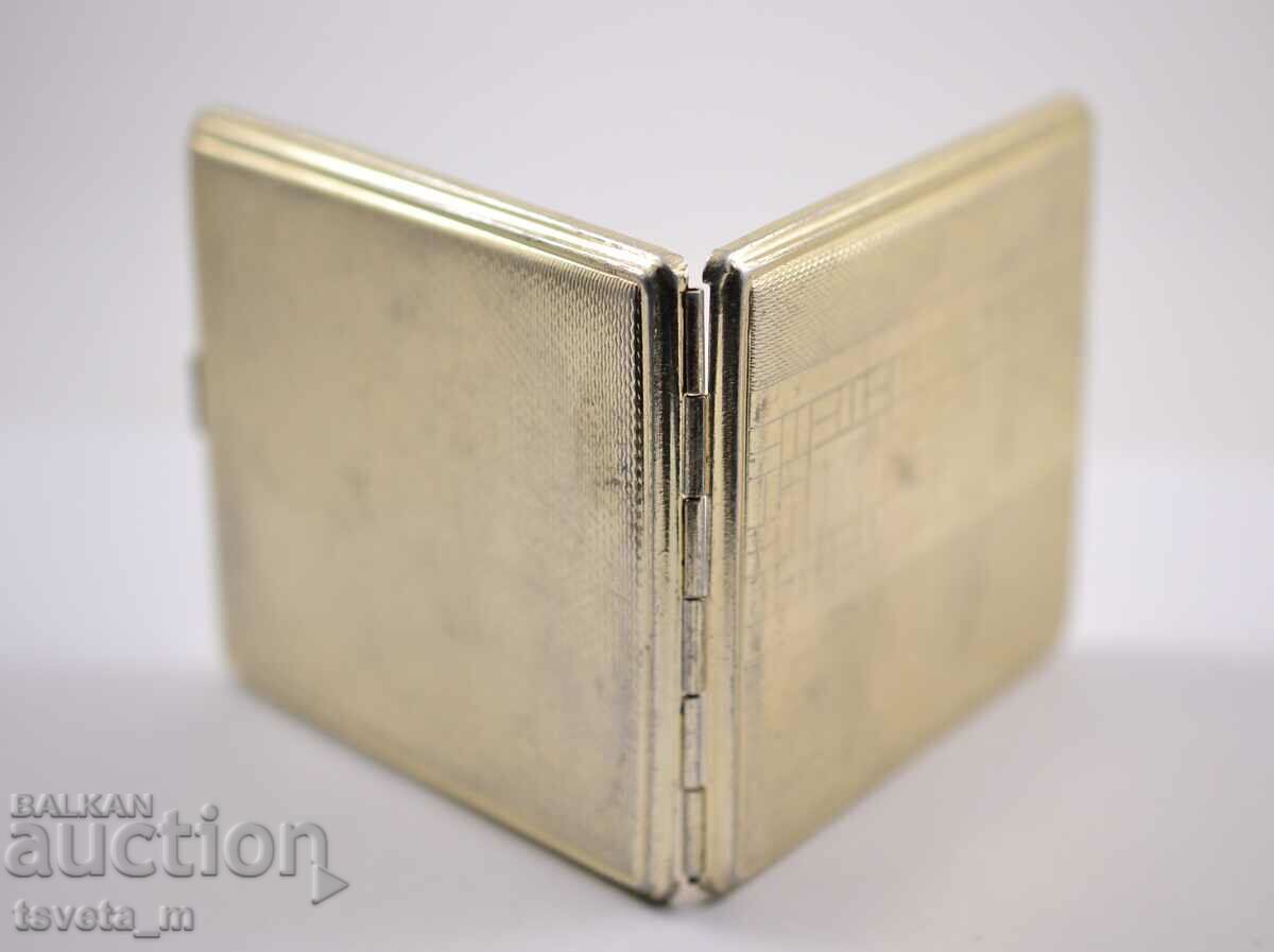 Delivery of Antique snuff box Delivery of Antique snuff box