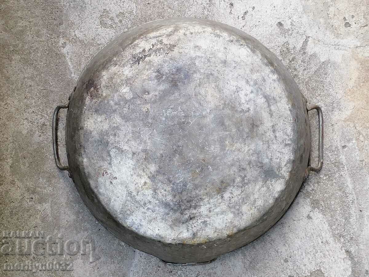 Baked tray, household pot, bakery, blue with price 75.00 BGN | € 38.35