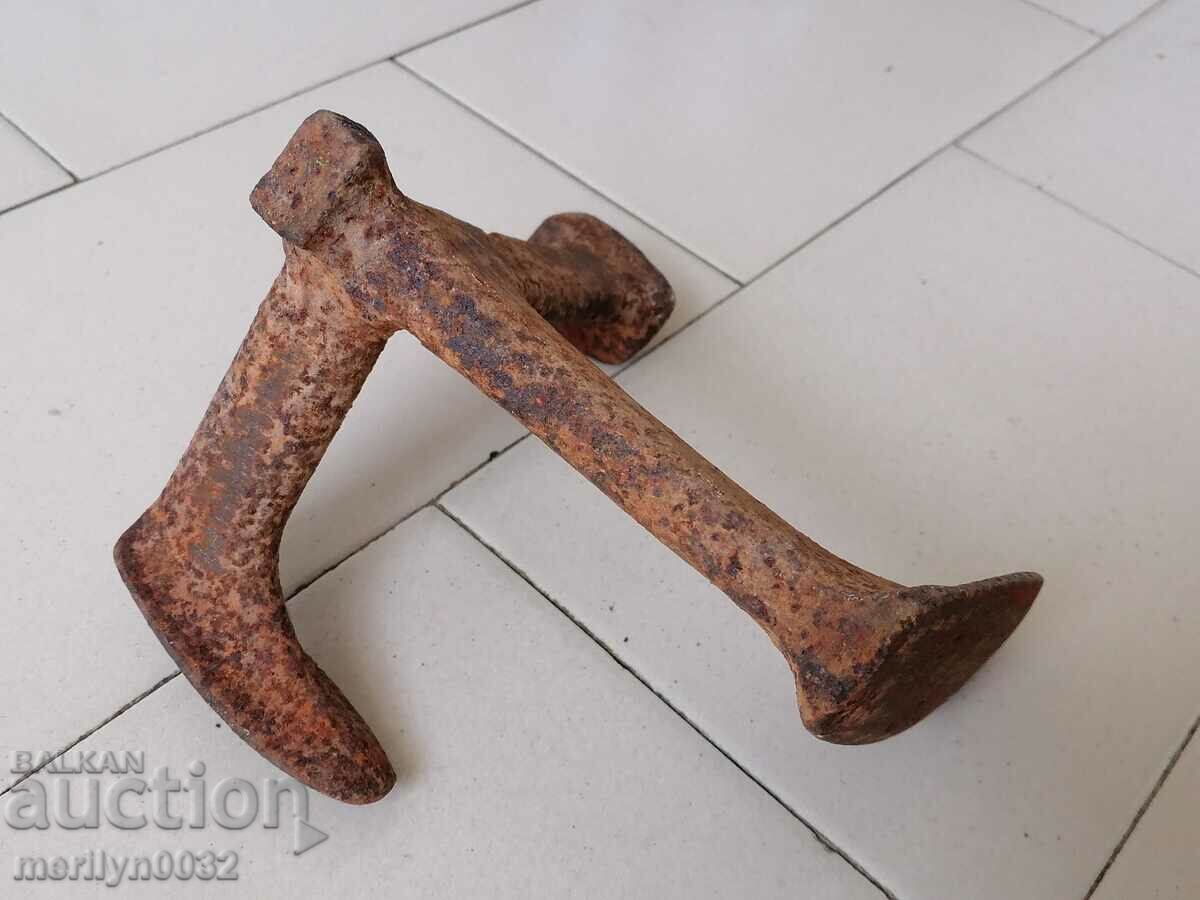 Old shoemaker anvil, wrought iron - 7