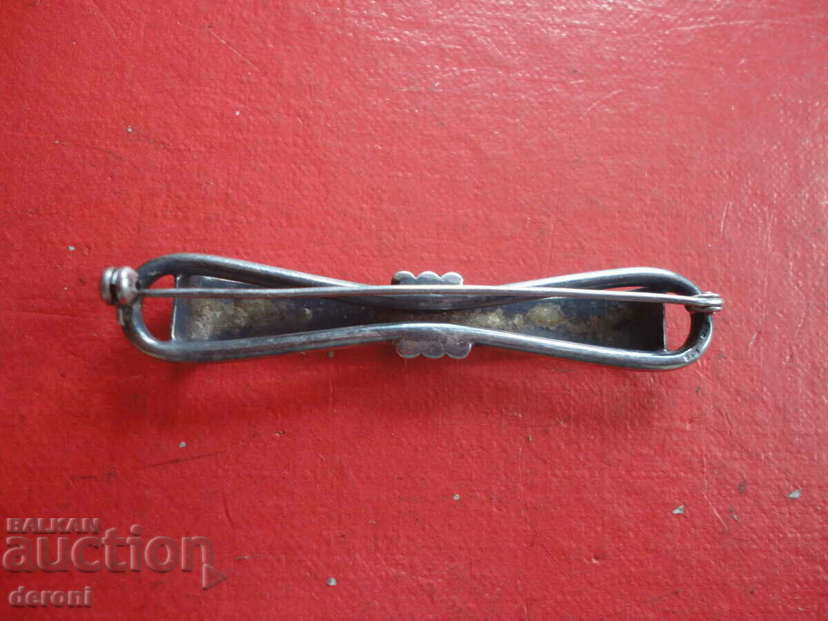 An amazing 835 silver Art Deco brooch with price 50.00 BGN | € 25.56 An amazing 835 silver Art Deco brooch with price 50.00 BGN | € 25.56