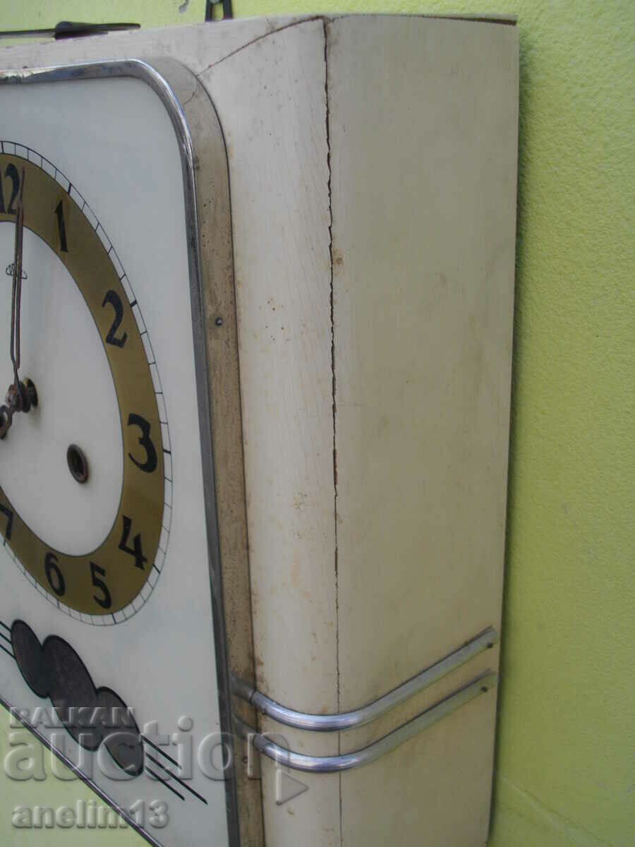 Delivery of PRIM CZECHOSLOVAKIA COLLECTIBLE WALL CLOCK Delivery of PRIM CZECHOSLOVAKIA COLLECTIBLE WALL CLOCK