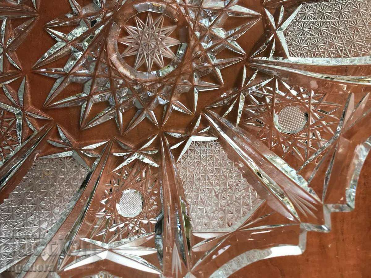 Delivery of CRYSTAL MASSIVE FRUCTIERA BOWL OVAL CANDY DISH FROM SOCA Delivery of CRYSTAL MASSIVE FRUCTIERA BOWL OVAL CANDY DISH FROM SOCA