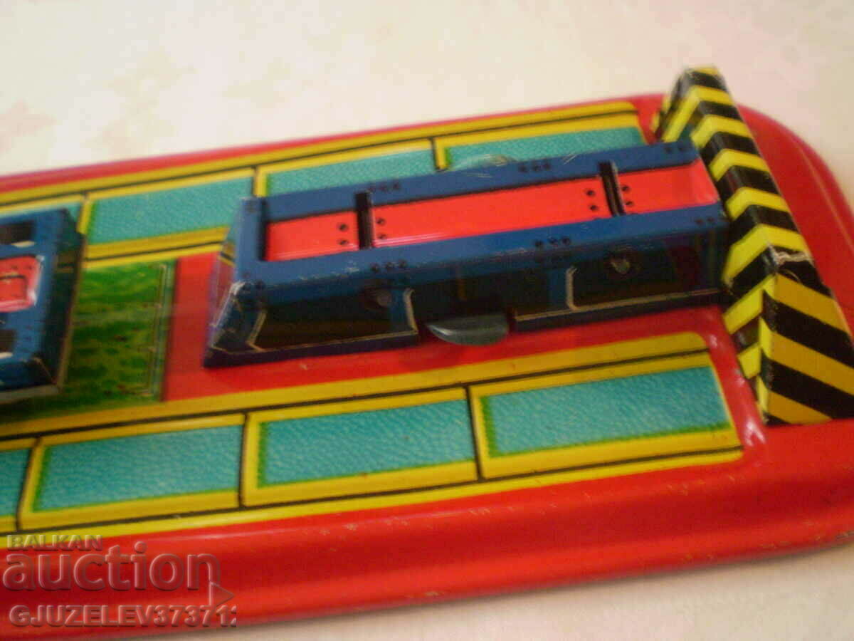 Toy mechanical tin train with track Hungary 1960s - 6 Toy mechanical tin train with track Hungary 1960s - 6
