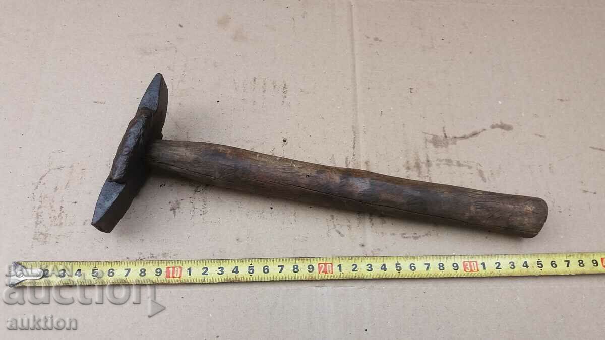 INTERESTED CRAFTS HAMMER, TOOL with price 5.49 BGN | € 2.81 INTERESTED CRAFTS HAMMER, TOOL with price 5.49 BGN | € 2.81