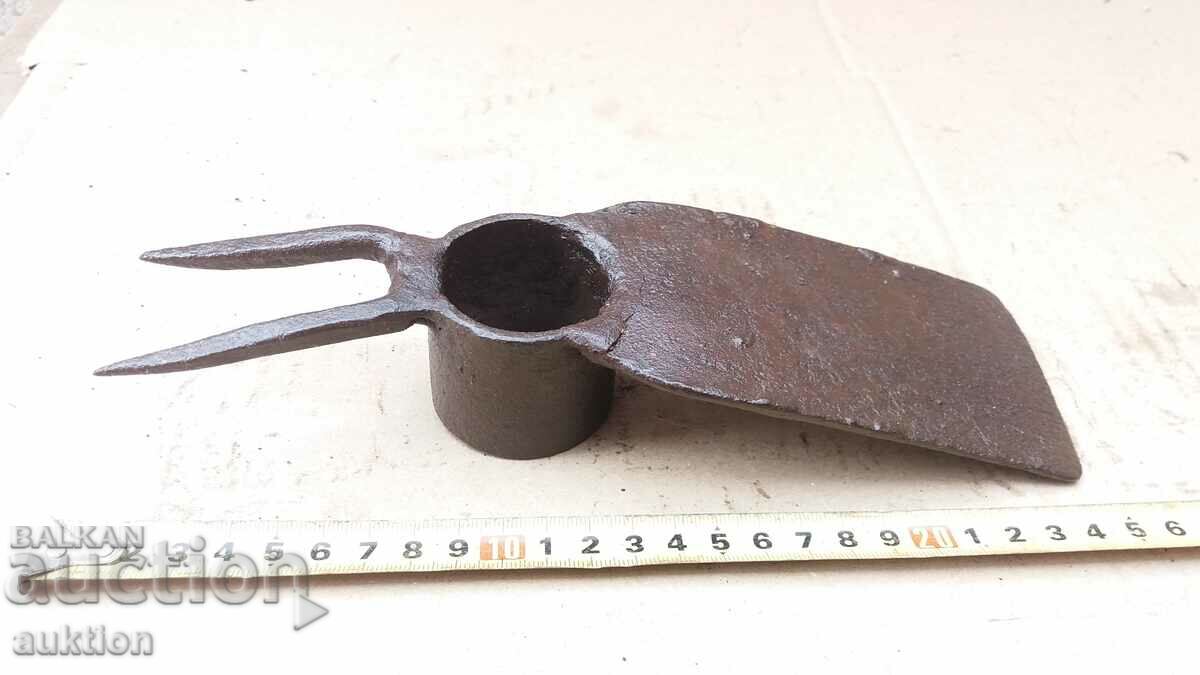 FORGED RENAISSANCE HOE, SHOVEL - TOOL with price 5.49 BGN | € 2.81 FORGED RENAISSANCE HOE, SHOVEL - TOOL with price 5.49 BGN | € 2.81