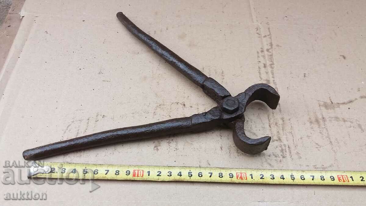 Delivery of RENAISSANCE FORGED BLACKSMITH TOGGLES Delivery of RENAISSANCE FORGED BLACKSMITH TOGGLES