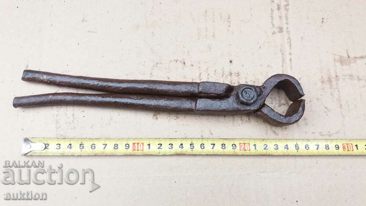 RENAISSANCE FORGED BLACKSMITH TOGGLES - 7 RENAISSANCE FORGED BLACKSMITH TOGGLES - 7