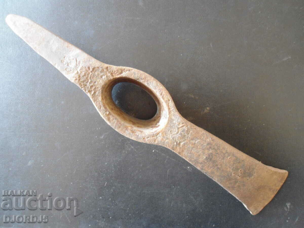 Delivery of Old pickaxe, 2,100 kg. Delivery of Old pickaxe, 2,100 kg.