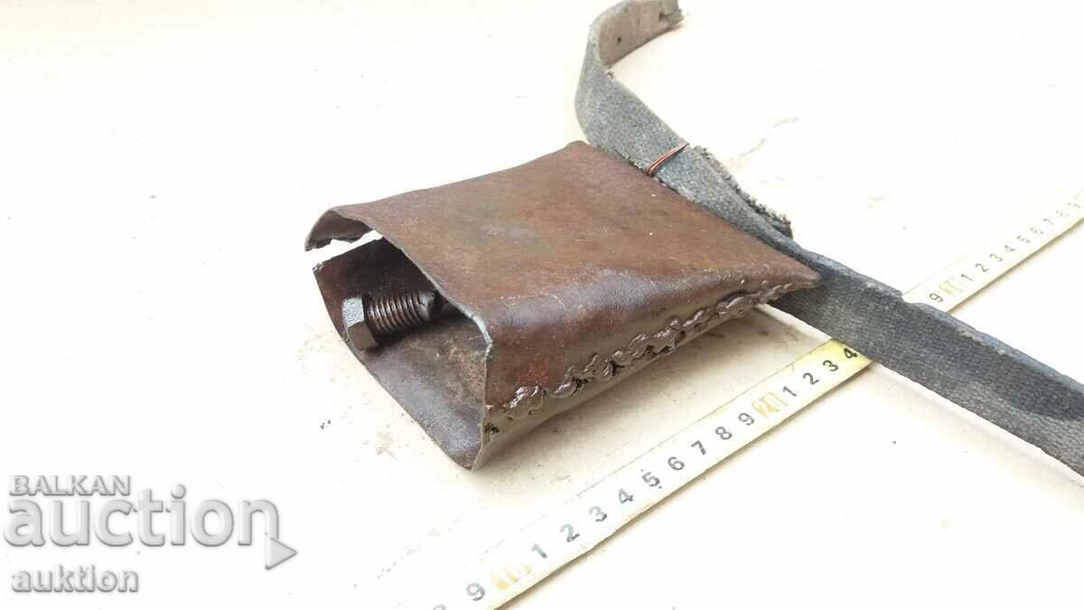 OLD WROUGHT, SOLID LADDER, CHAN - 7