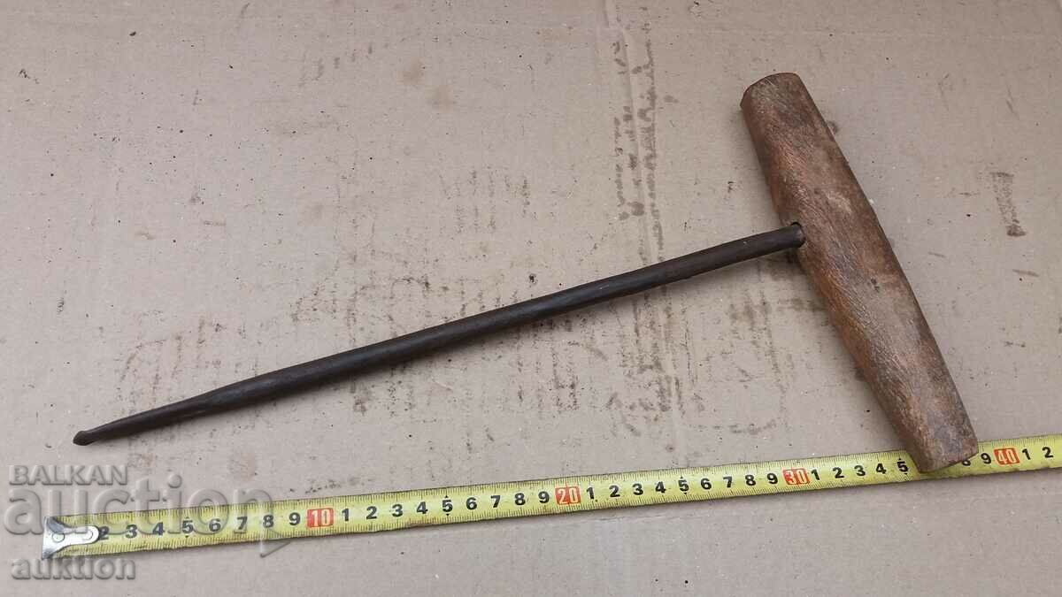 RENAISSANCE FORGED DRILL, MITCAP - TOOL with price 5.49 BGN | € 2.81 RENAISSANCE FORGED DRILL, MITCAP - TOOL with price 5.49 BGN | € 2.81