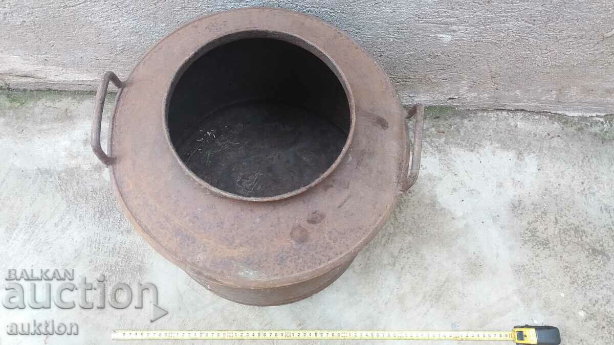 Auction MASSIVE LARGE REVIVAL DUMPER FOR MILK, FOOD, ETC. Auction MASSIVE LARGE REVIVAL DUMPER FOR MILK, FOOD, ETC.