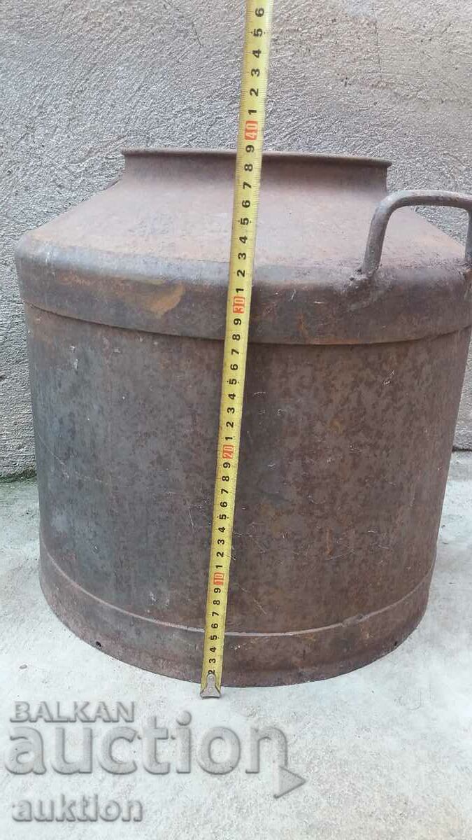 MASSIVE LARGE REVIVAL DUMPER FOR MILK, FOOD, ETC. - 6 MASSIVE LARGE REVIVAL DUMPER FOR MILK, FOOD, ETC. - 6