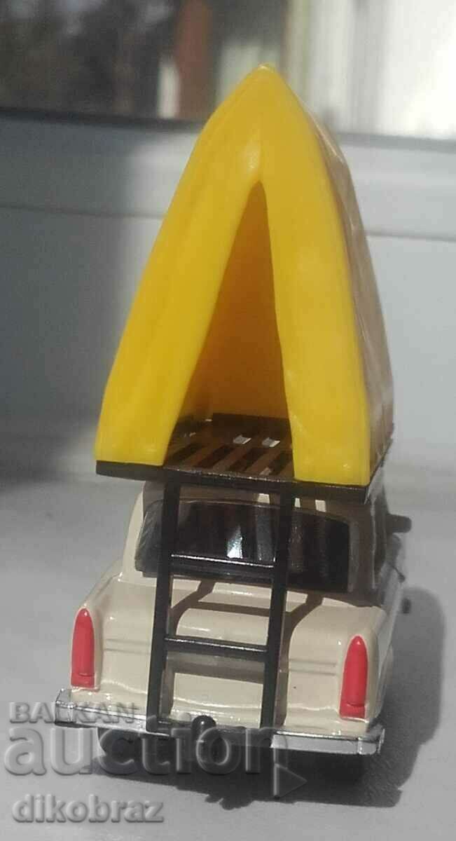 Delivery of Trabant / Trabant with a tent - GRELL