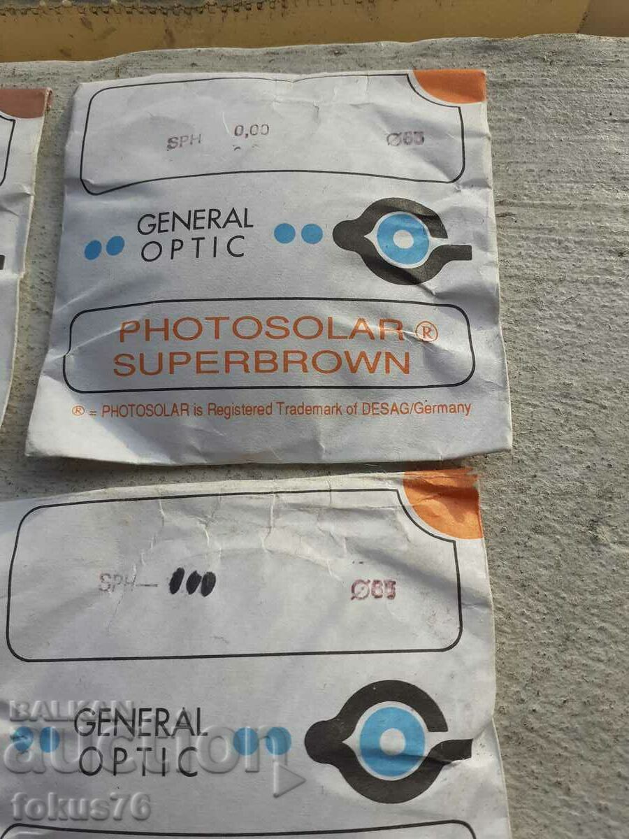 Auction Lot of old branded General Optic photochromic optical lenses Auction Lot of old branded General Optic photochromic optical lenses
