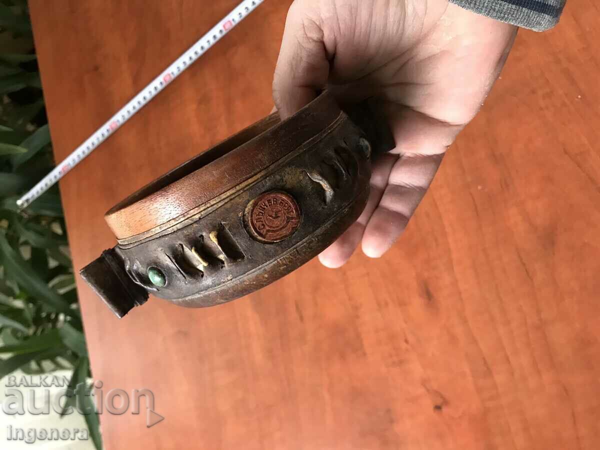 Delivery of BOWL NUTS CANDY WOOD AND LEATHER