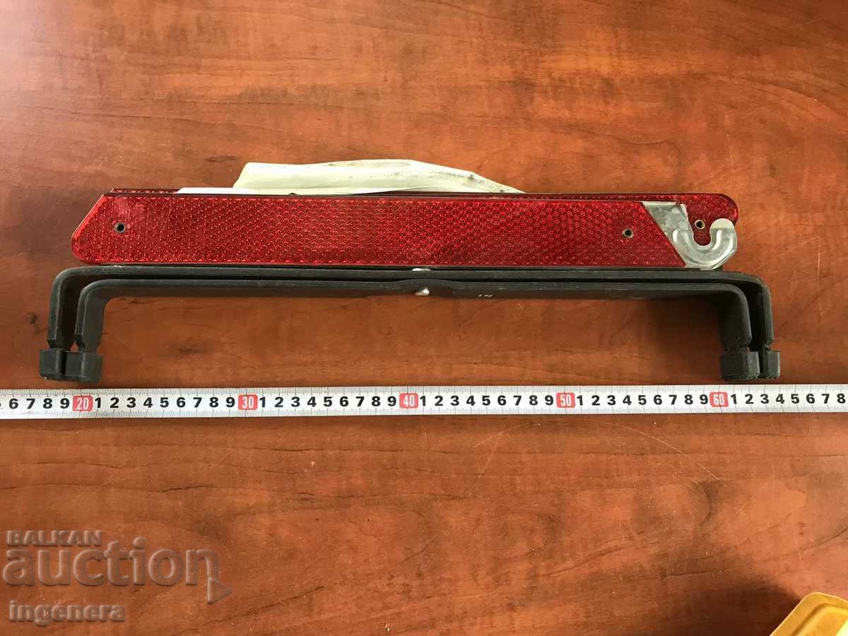 Auction  TRIANGLE REFLECTIVE TRIANGLE GERMANY