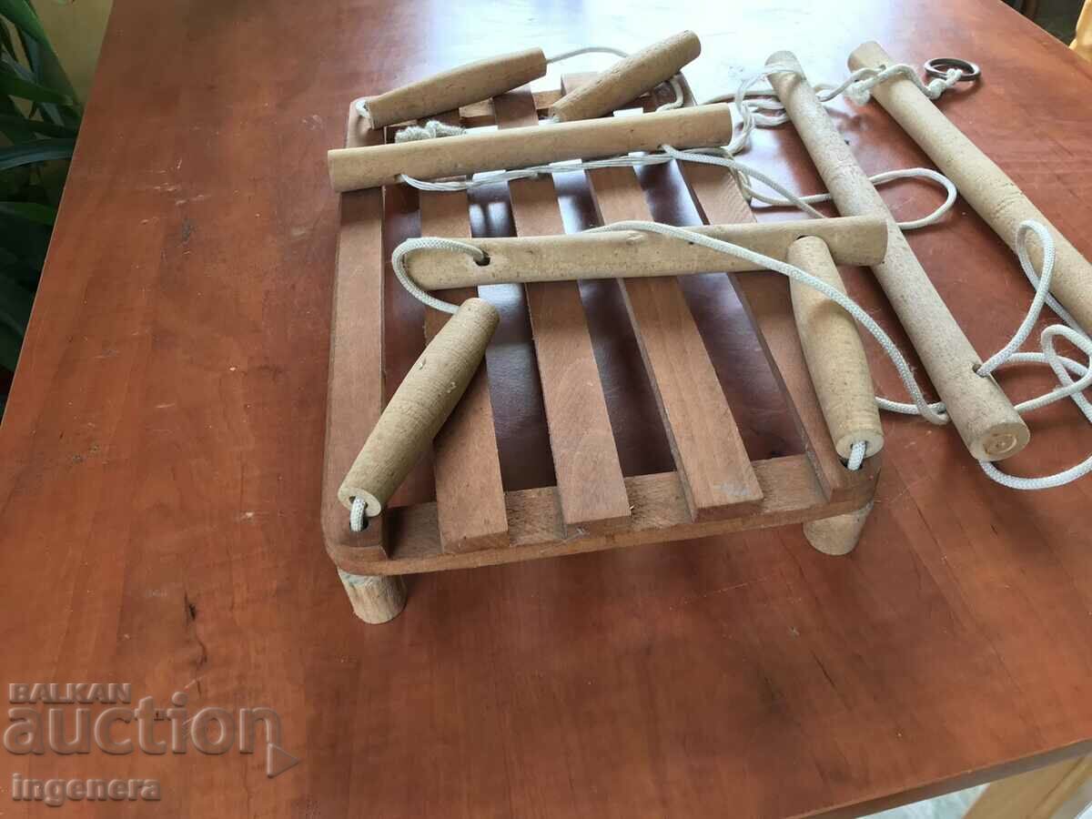 GARDEN WOODEN SWING with price 18.00 BGN | € 9.20 GARDEN WOODEN SWING with price 18.00 BGN | € 9.20