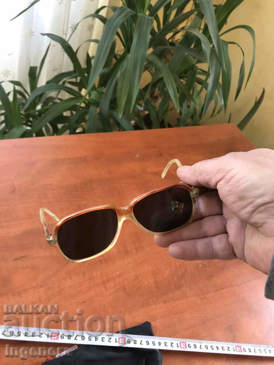 OLD SUNGLASSES with price 12.00 BGN | € 6.14 OLD SUNGLASSES with price 12.00 BGN | € 6.14