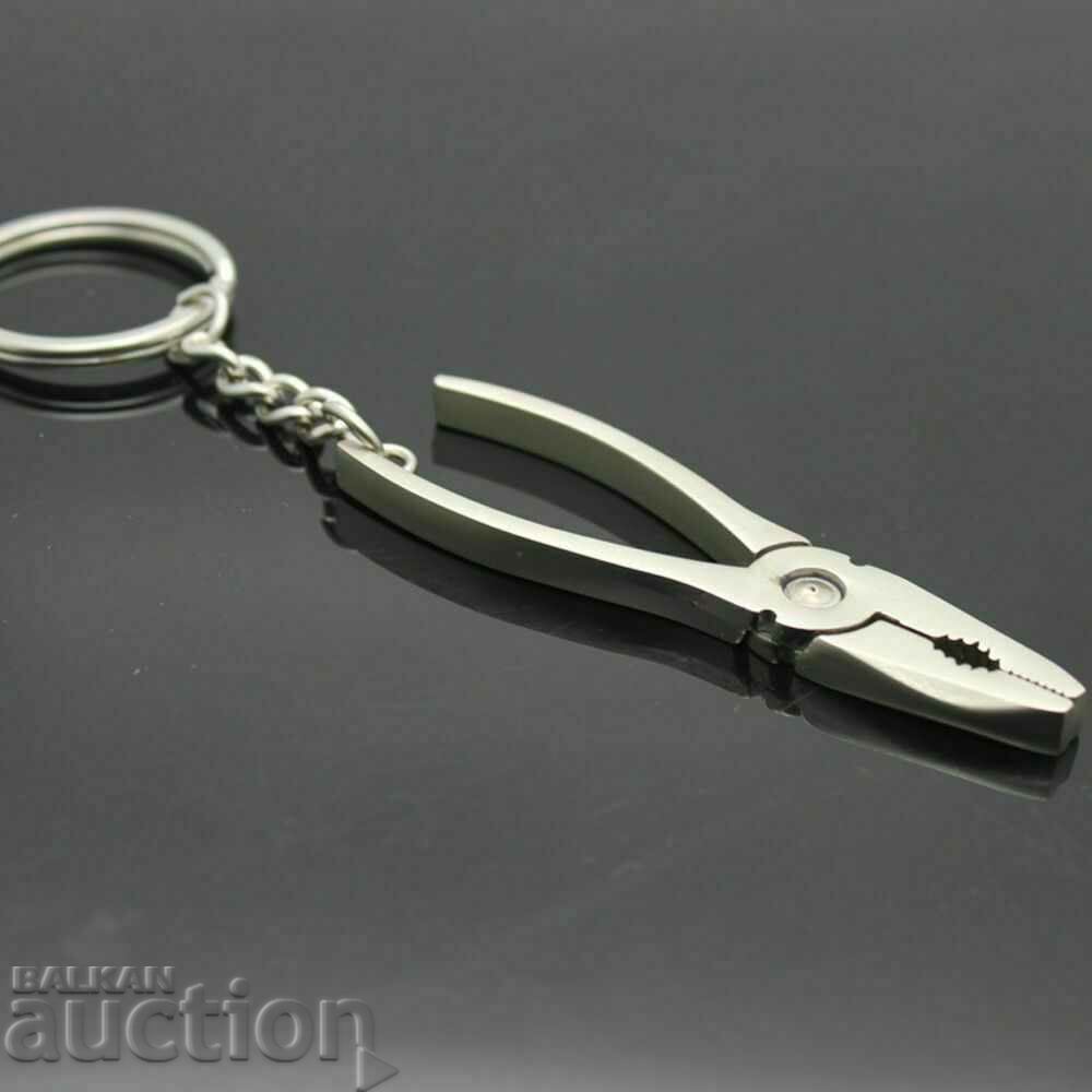Pliers keychain metal "tool" new 7mm with price 3.00 BGN | € 1.53 Pliers keychain metal "tool" new 7mm with price 3.00 BGN | € 1.53